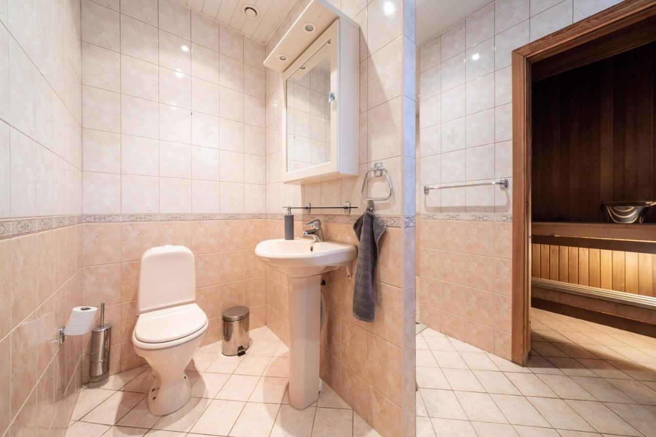 Old Town - Vana Viru Apartment ทาลลินน์ ภายนอก รูปภาพ